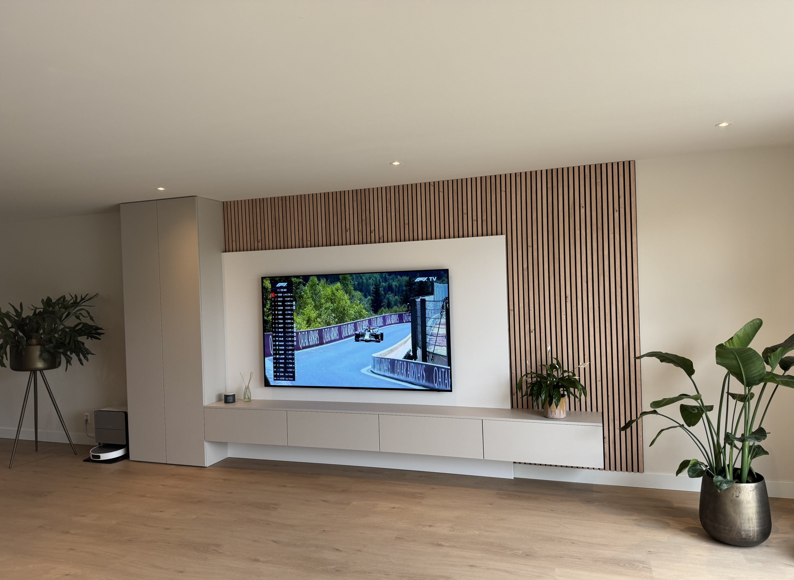 Project Cinewall after 2 - De Kastenmaker