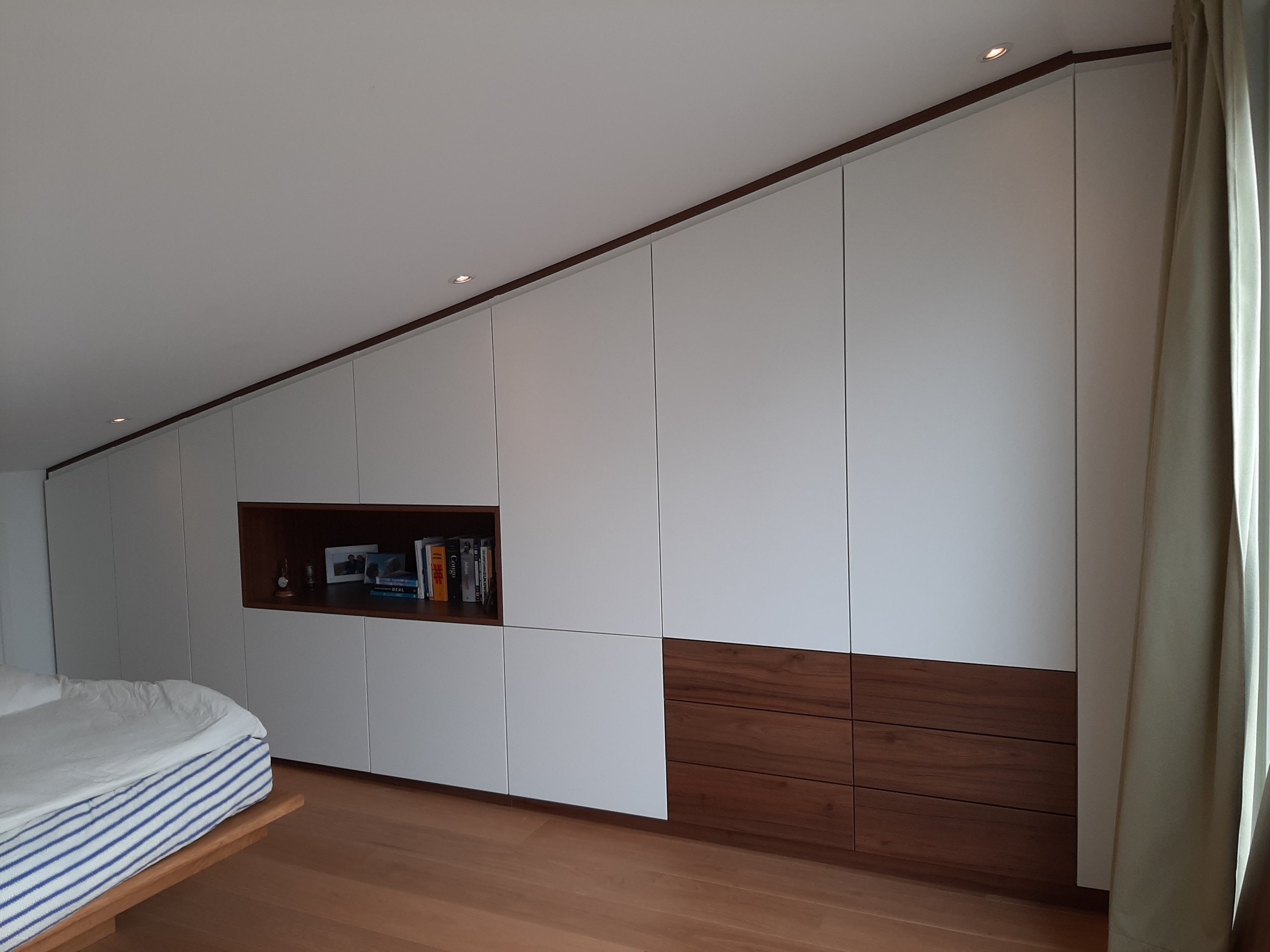 Project Kast onder schuin dak - De Kastenmaker